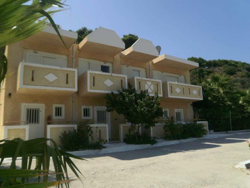 Denise Apartments Кефалос Екстериор снимка