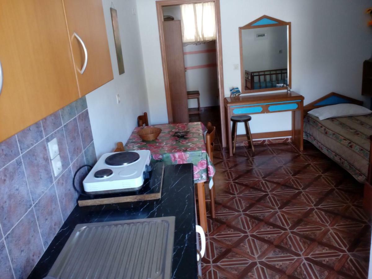 Denise Apartments Кефалос Екстериор снимка