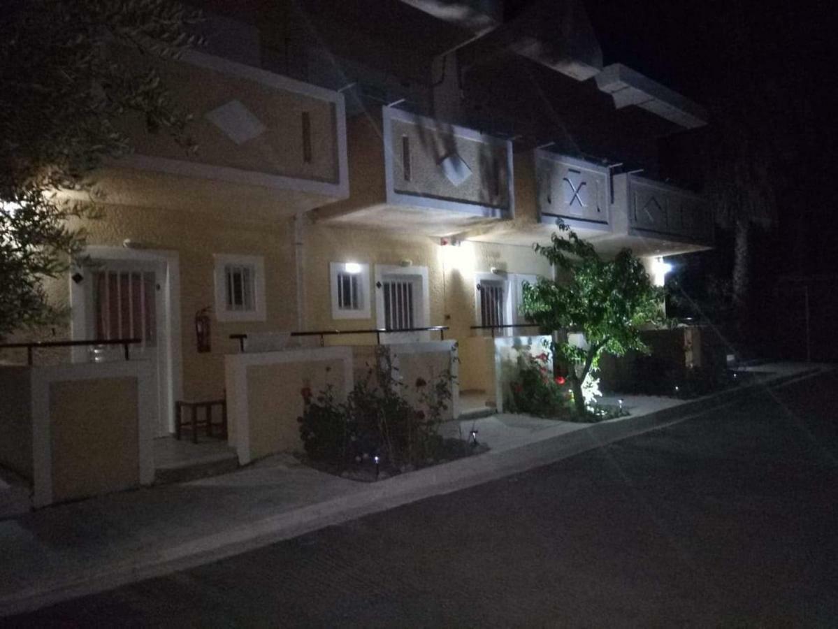 Denise Apartments Кефалос Екстериор снимка