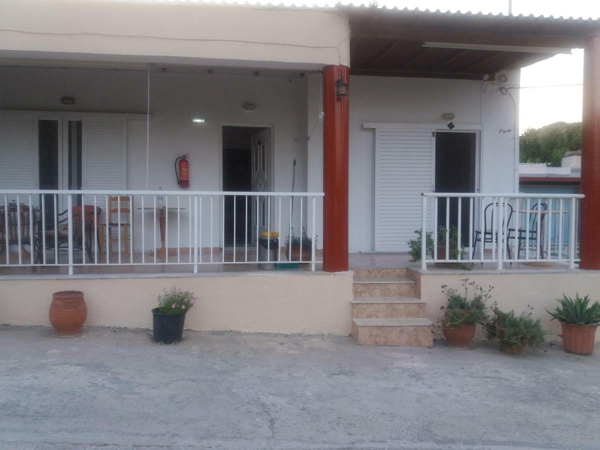 Denise Apartments Кефалос Екстериор снимка